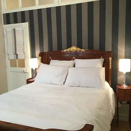 Daire Benigne Malyon *