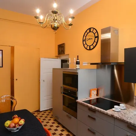 Benigne Malyon アパート *